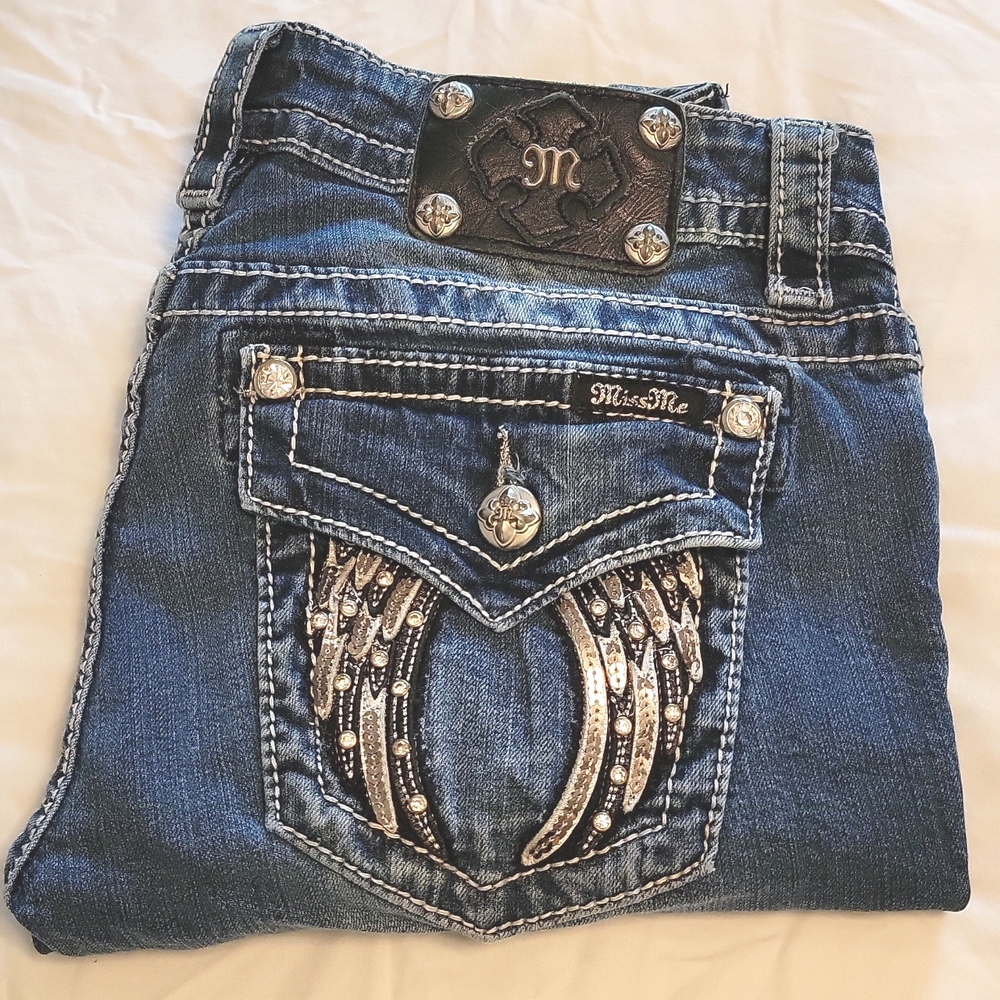 Miss Me Black & Silver Wings Skinny Cut Jeans 🖤🪽